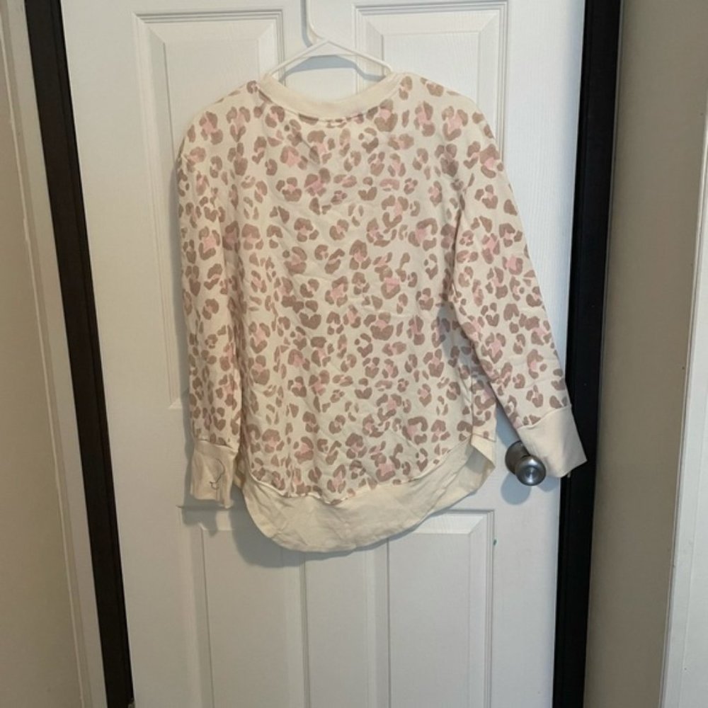 NEW Ingrid & Isabel CreamLeopard Maternity Sweater